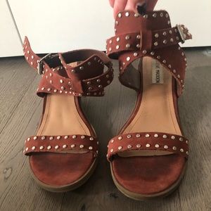 Steve Madden rust coloured sandals